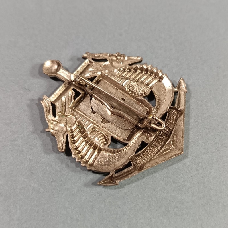 INSIGNE MILITAIRE POUR BERET DES FUSILIERS MARINS FABRICATION FIA LYON
